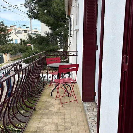 Le Soleil D'or Apartment *